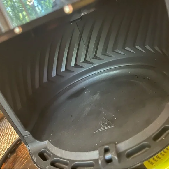 Brand new small PowerXL Air Fryer - Picture 5 of 11